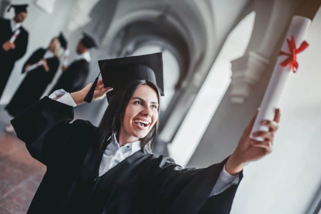 studentka, która obroniła pracę inżynierską