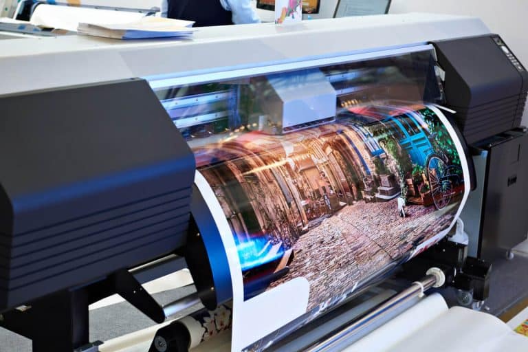wydruk plakatów na ploterze rolkowym