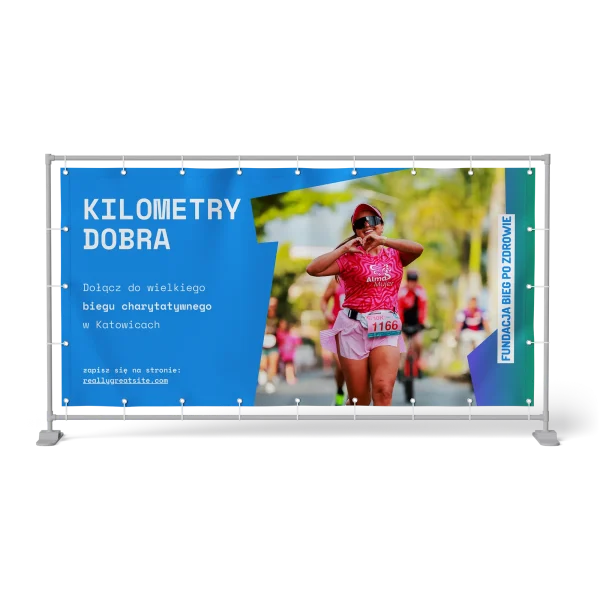 Baner reklamowy biegu charytatywnego Kilometry dobra rozpięty na stalowej ramie